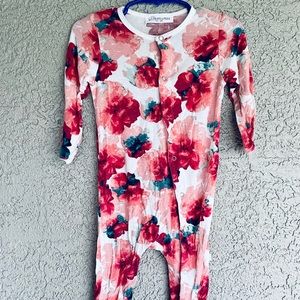 GUC 12-18m baby Goosebumps Large Floral Pink & Red Print One Piece Snap